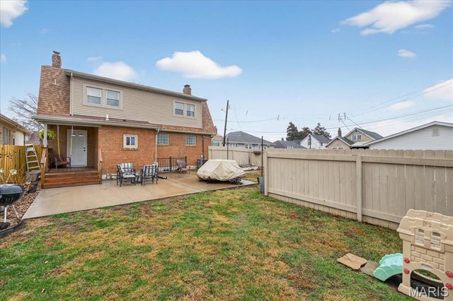 6424 Bradley Avenue, St Louis, MO 63139