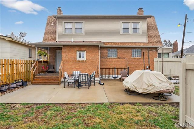 6424 Bradley Avenue, St Louis, MO 63139