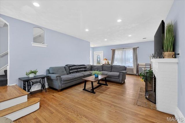 6424 Bradley Avenue, St Louis, MO 63139