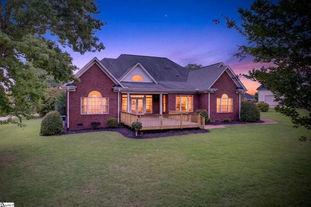 6 Ione Circle, Williamston, SC 29697