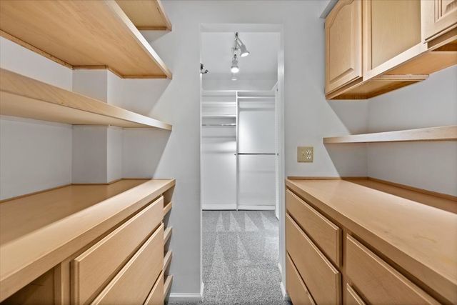 414 S Dee Road, Park Ridge, IL 60068