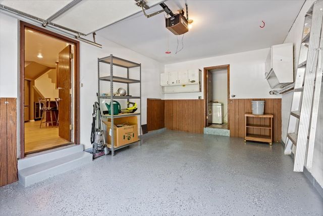 414 S Dee Road, Park Ridge, IL 60068