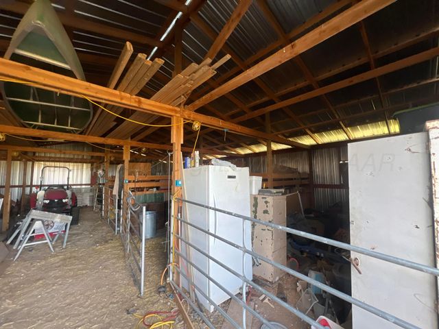 8269 County Rd 5, Pampa, TX 79065