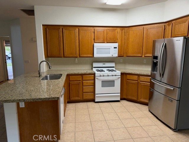 1439 Alabaster, Hemet, CA 92545