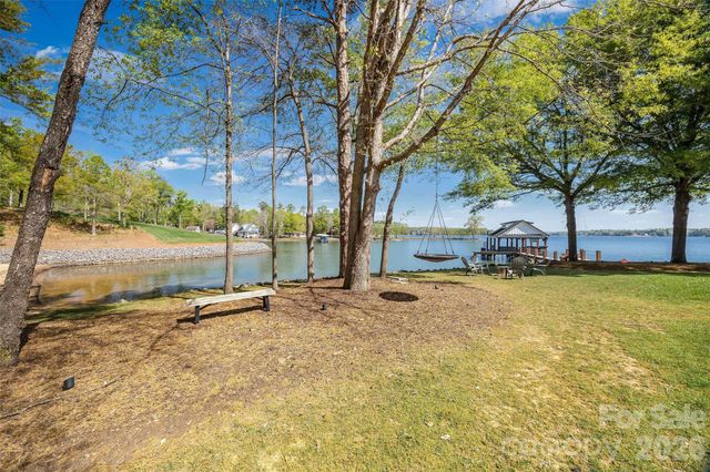 5280 Masons Ferry Road, Clover, SC 29710