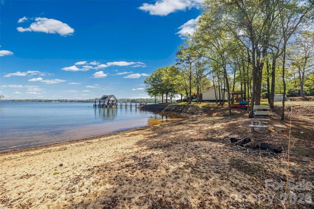 5280 Masons Ferry Road, Clover, SC 29710