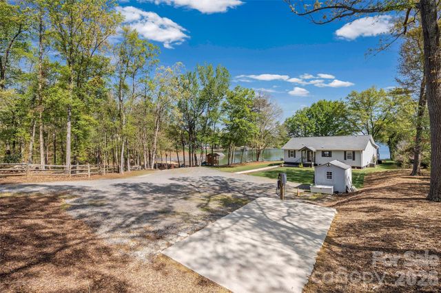 5280 Masons Ferry Road, Clover, SC 29710