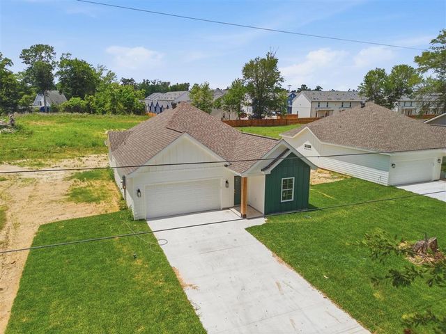 228 Jones Road, Lake Charles, LA 70611
