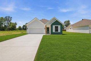 228 Jones Road, Lake Charles, LA 70611