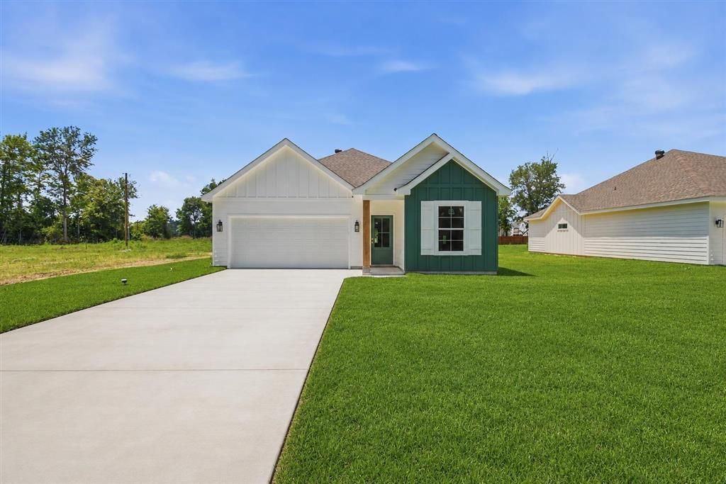 228 Jones Road, Lake Charles, LA 70611