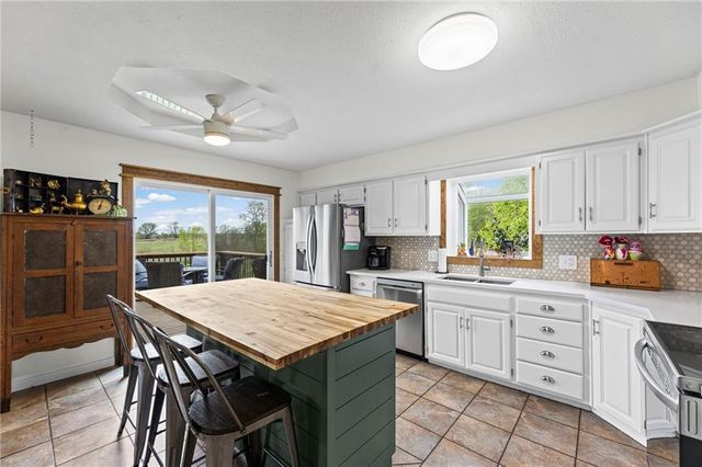 19817 S Clare Road, Spring Hill, KS 66083