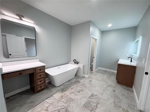 426 Honeysuckle Drive, Hannibal, MO 63401