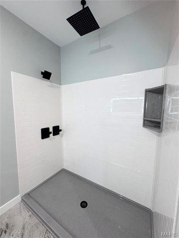 426 Honeysuckle Drive, Hannibal, MO 63401