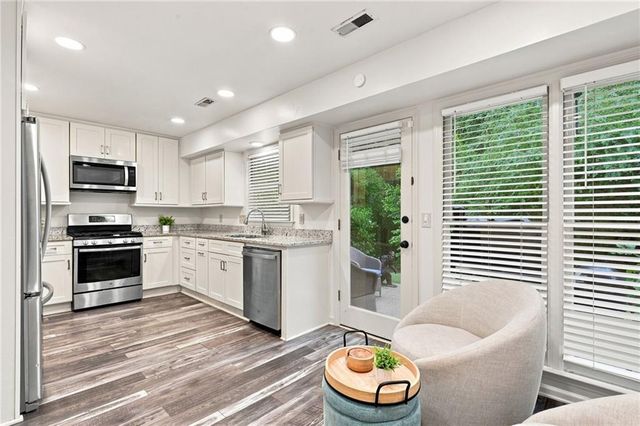 414 Roswell Green Lane, Roswell, GA 30075