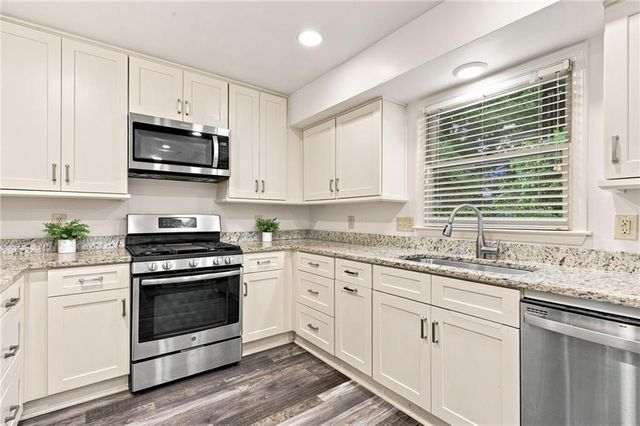 414 Roswell Green Lane, Roswell, GA 30075