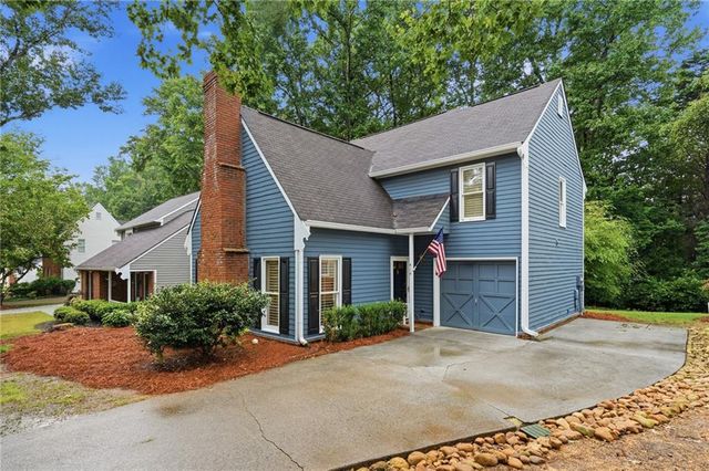 414 Roswell Green Lane, Roswell, GA 30075