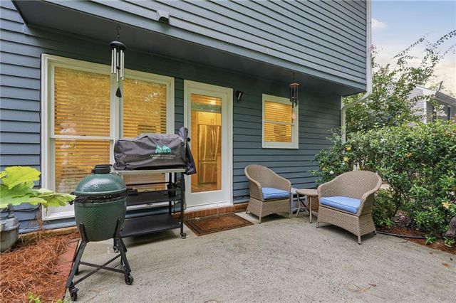 414 Roswell Green Lane, Roswell, GA 30075
