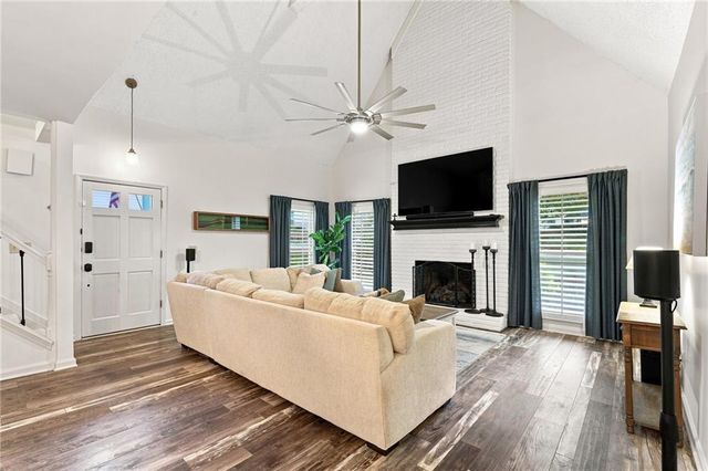 414 Roswell Green Lane, Roswell, GA 30075