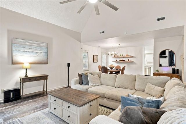 414 Roswell Green Lane, Roswell, GA 30075
