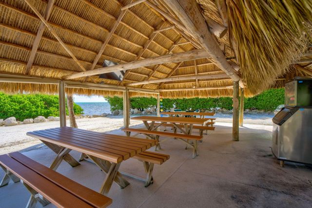 87851 Old Highway M32, Plantation Key, FL 33036