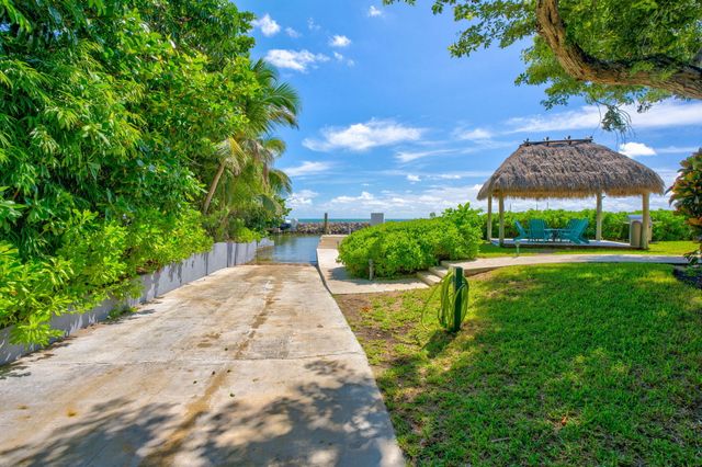 87851 Old Highway M32, Plantation Key, FL 33036