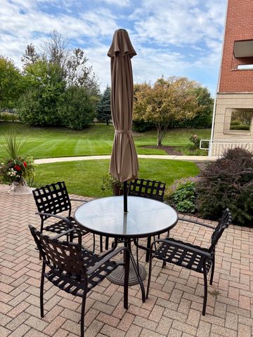 1220 Depot Street 305, Glenview, IL 60025