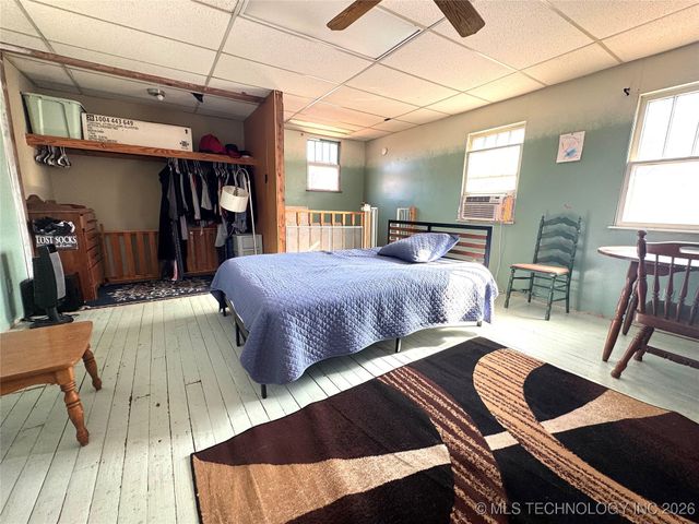 1322 W Easton Place, Tulsa, OK 74127