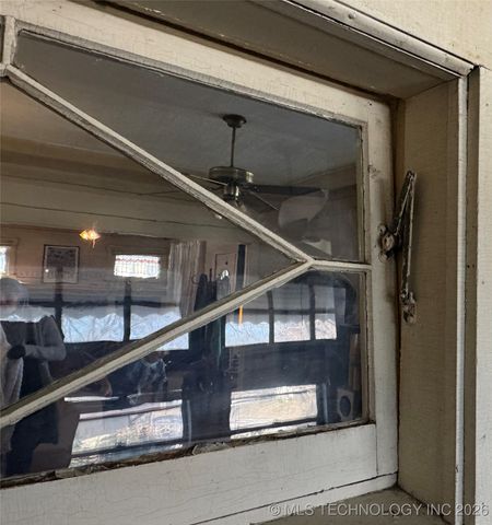 1322 W Easton Place, Tulsa, OK 74127