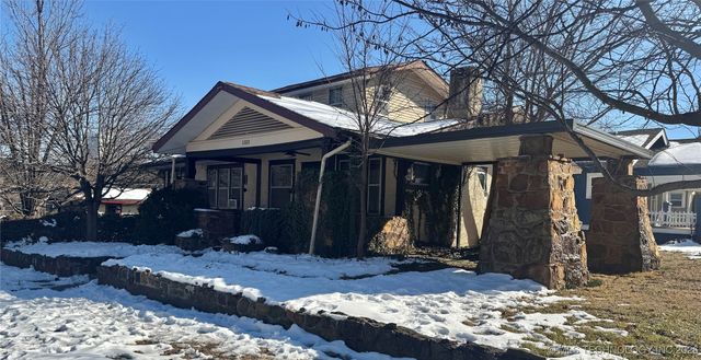 1322 W Easton Place, Tulsa, OK 74127