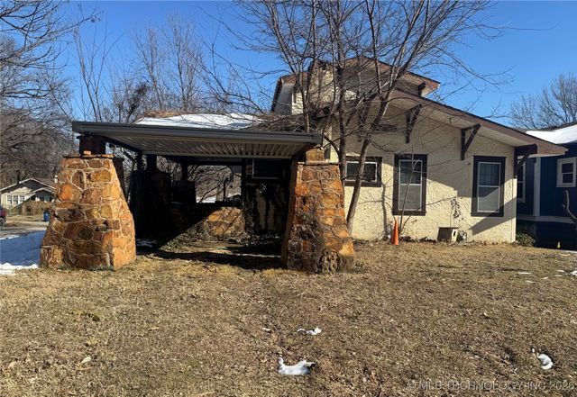 1322 W Easton Place, Tulsa, OK 74127