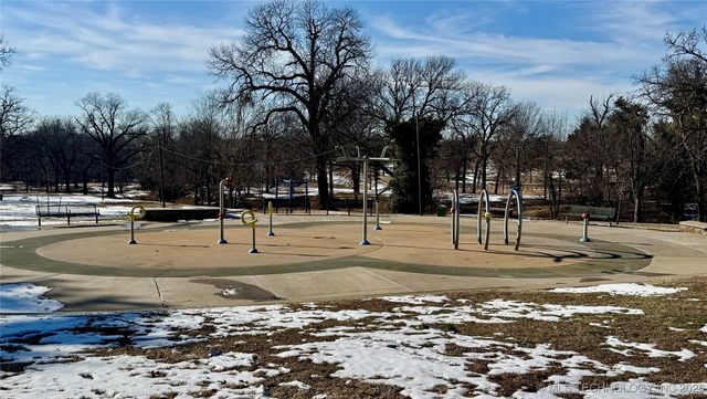 1322 W Easton Place, Tulsa, OK 74127