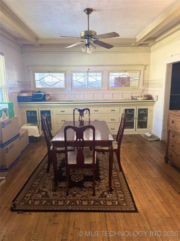 1322 W Easton Place, Tulsa, OK 74127