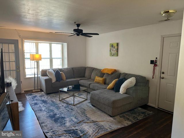 810 WILLINGS WAY, New Castle, DE 19720