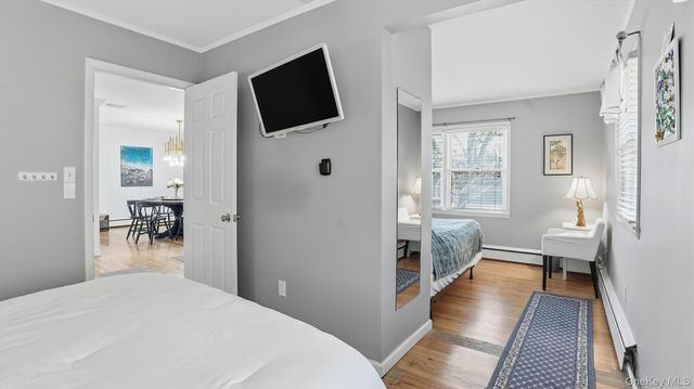 44 Oak Street, Westhampton Beach, NY 11978