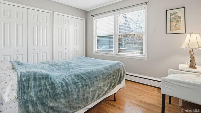 44 Oak Street, Westhampton Beach, NY 11978