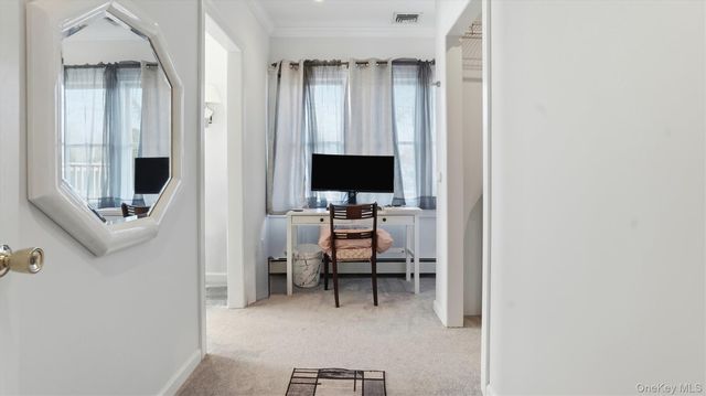 44 Oak Street, Westhampton Beach, NY 11978