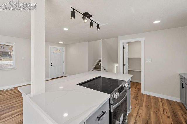 2905 Garden Hill Drive, Colorado Springs, CO 80904