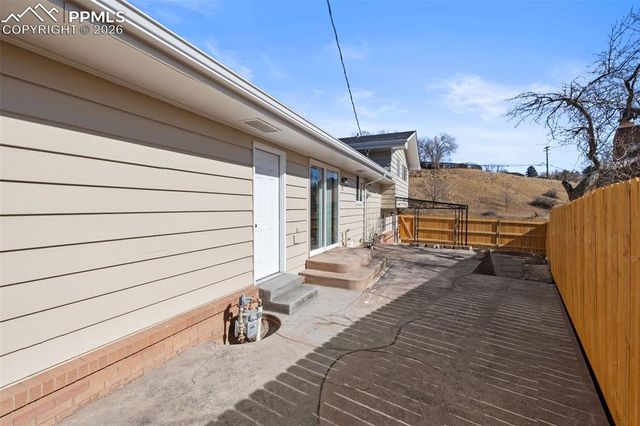 2905 Garden Hill Drive, Colorado Springs, CO 80904