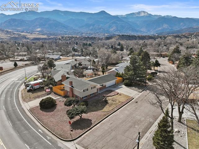 2905 Garden Hill Drive, Colorado Springs, CO 80904