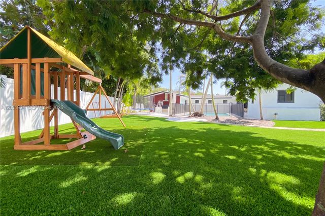 8201 SW 151st Street, Palmetto Bay, FL 33158