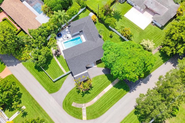 8201 SW 151st Street, Palmetto Bay, FL 33158