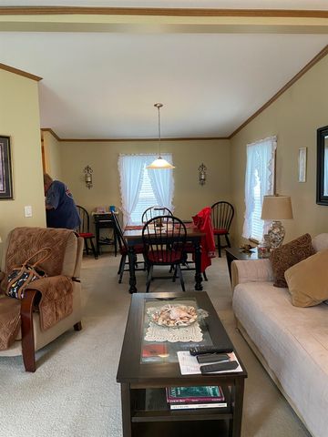 7 Sir Lancelot Drive, Exeter, NH 03833