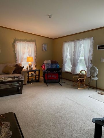 7 Sir Lancelot Drive, Exeter, NH 03833