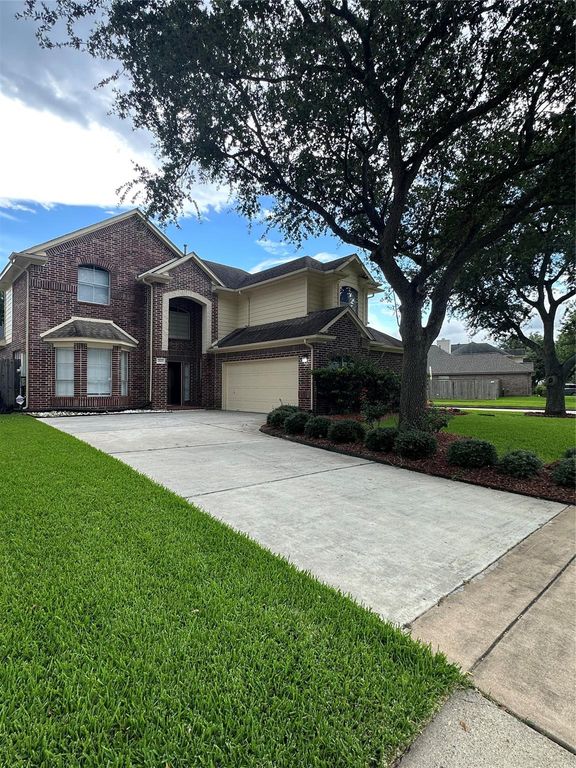 435 Leisure Drive, Stafford, TX 77477