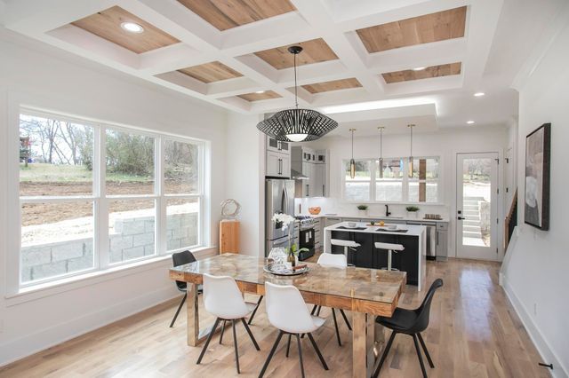 915A 33rd Ave, N, Nashville, TN 37209