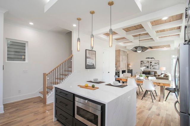 915A 33rd Ave, N, Nashville, TN 37209