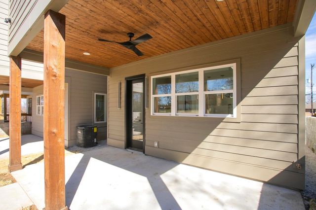 915A 33rd Ave, N, Nashville, TN 37209