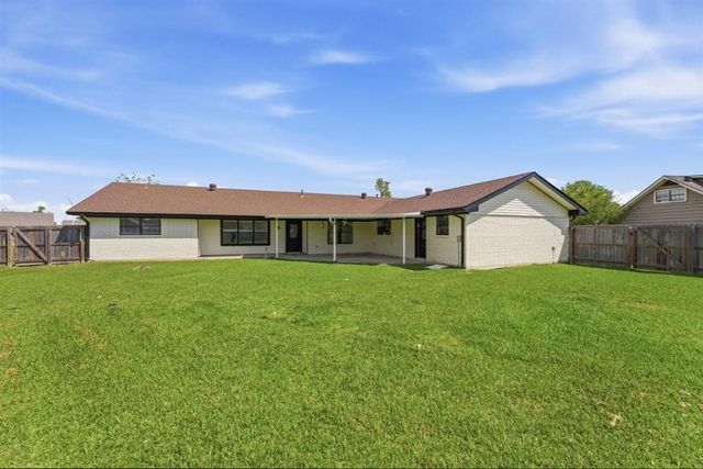 2011 Louise Street, Sulphur, LA 70663