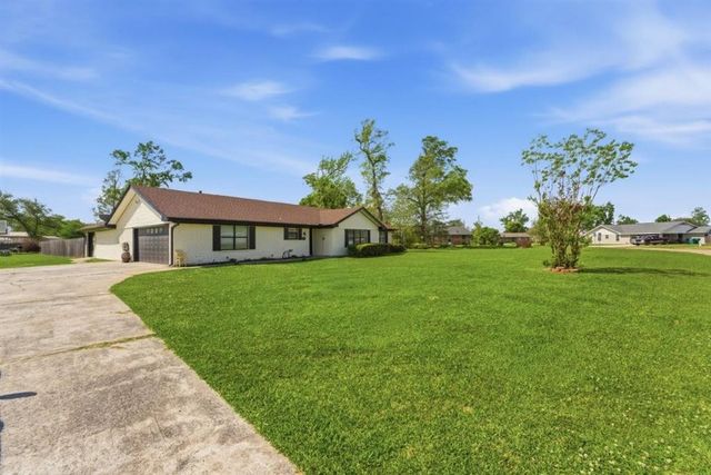 2011 Louise Street, Sulphur, LA 70663