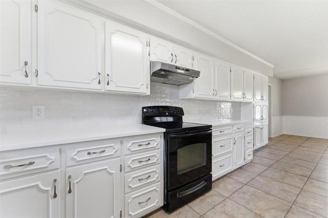 2011 Louise Street, Sulphur, LA 70663